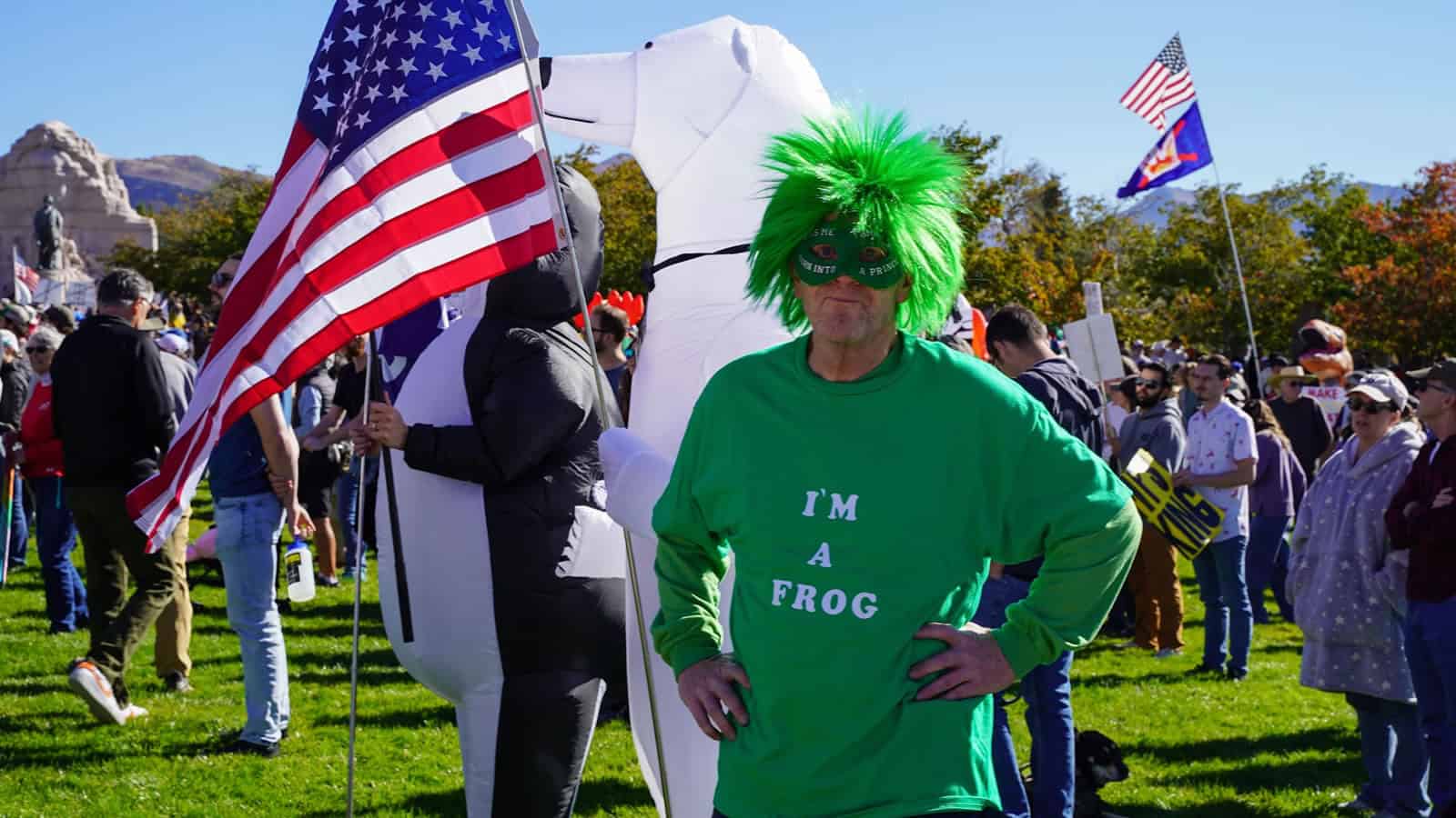 I'm Against Picketing But I Don't Know How To Show It