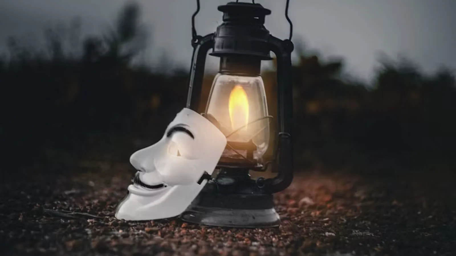 stolen lamp