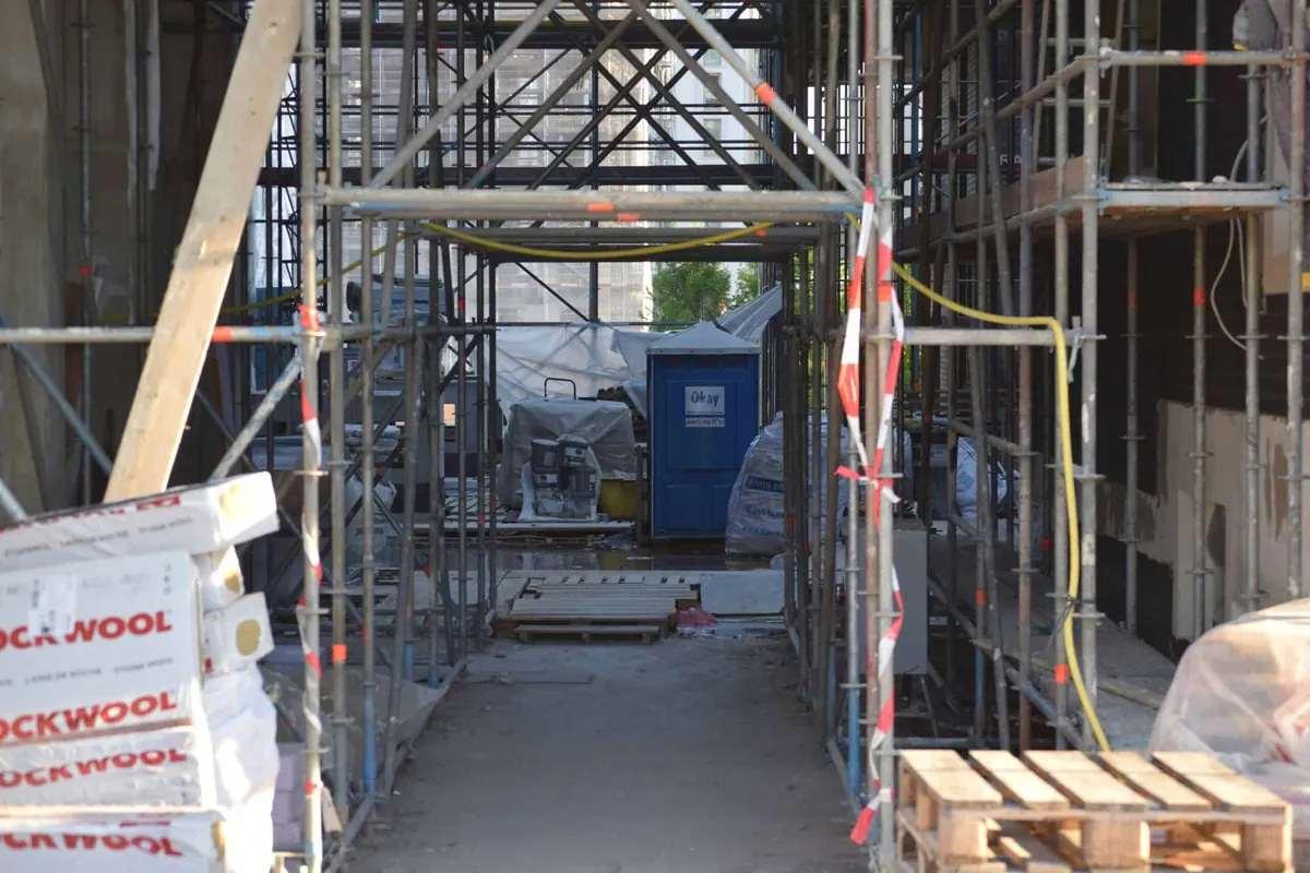 jobsite porta-potty