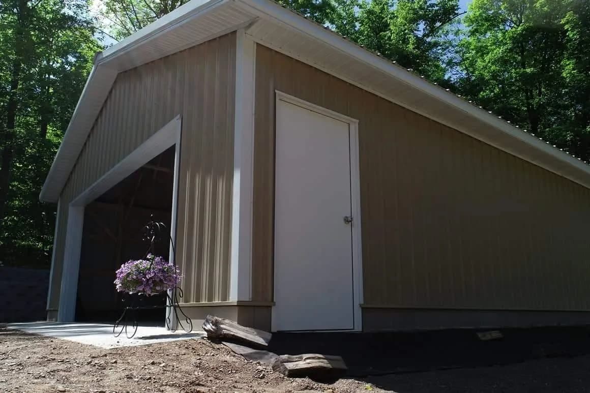 Residential garage and shop by Sherman Buildings