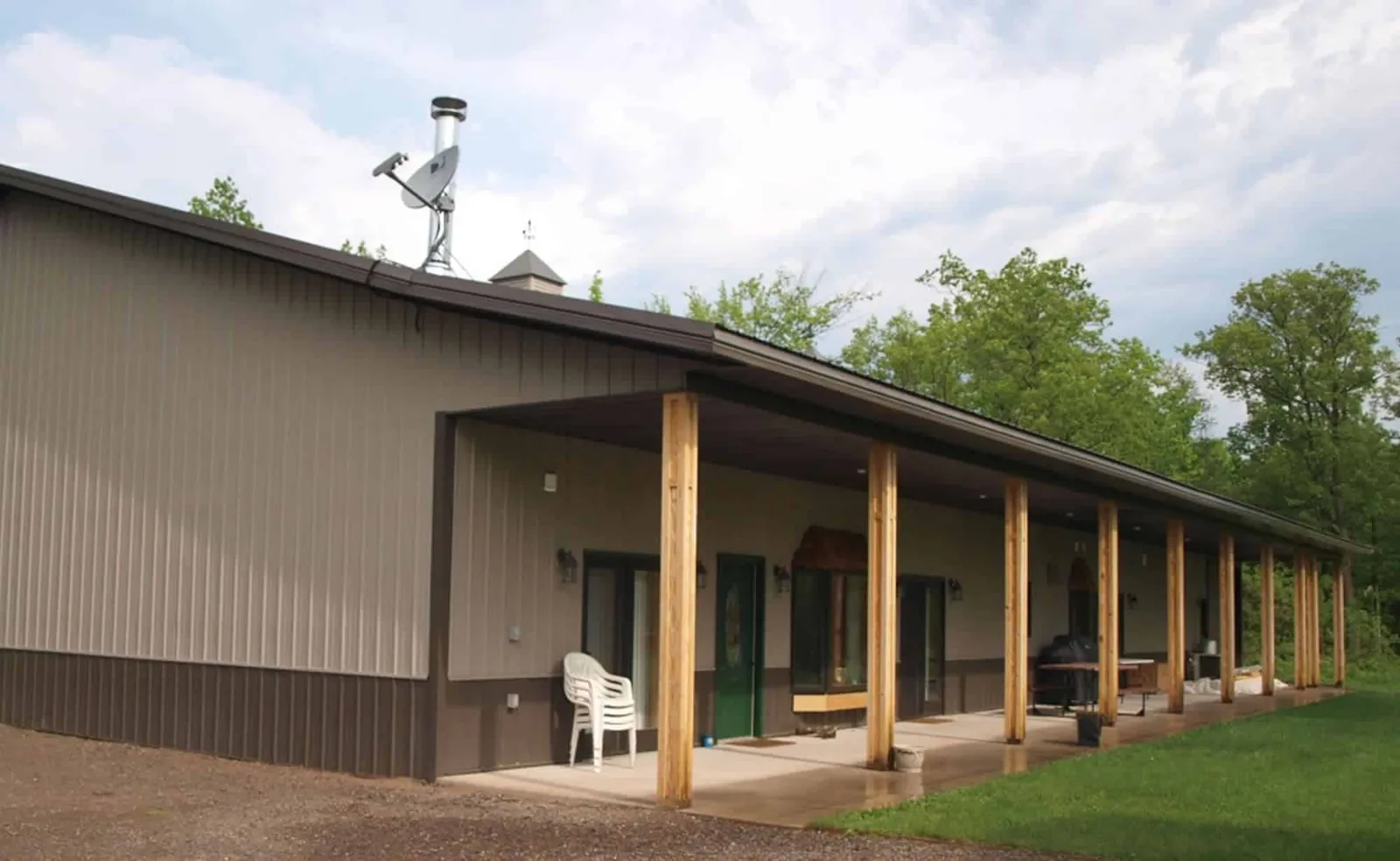 Twin Cities exurban pole barn by Sherman Buildings